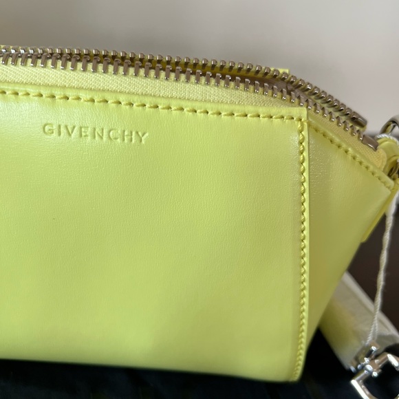 Givenchy Antigona leather nano stachel bag - Picture 5 of 14